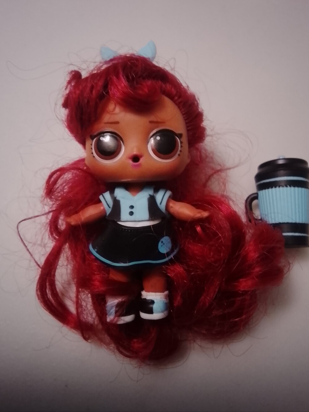 L.O.L. Surprise! Hairgoals Series 2 doll named Pins